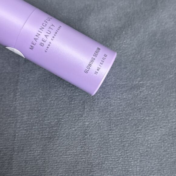Meaningful Beauty Glowing Serum Cindy Crawford .5 fl oz New Sealed Lightweight - Picture 2 of 5